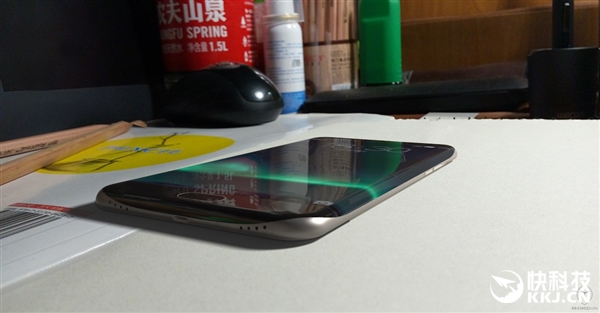 魅族新旗舰概念机曝光!颜值爆表